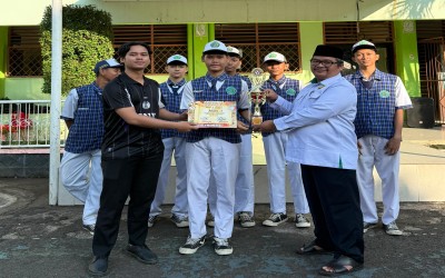 Tim Futsal MTsN 17 Jakarta Raih Prestasi Gemilang