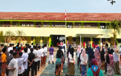 E-Newspaper MTsN 17 Jakarta Peringati Hardiknas 2025